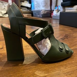 SOLD- Green comfortable heels Armani